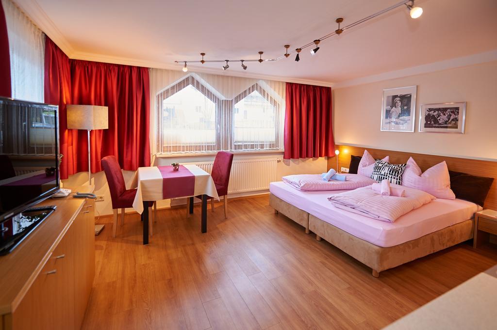 Apartments Neue Post Filzmoos Δωμάτιο φωτογραφία