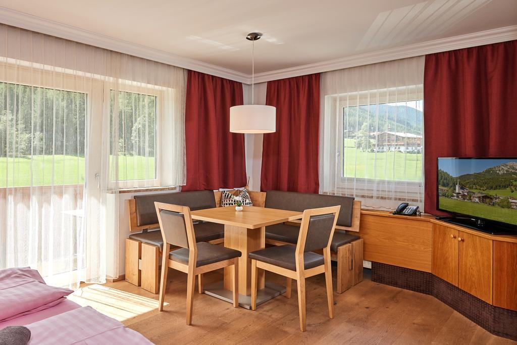 Apartments Neue Post Filzmoos Εξωτερικό φωτογραφία
